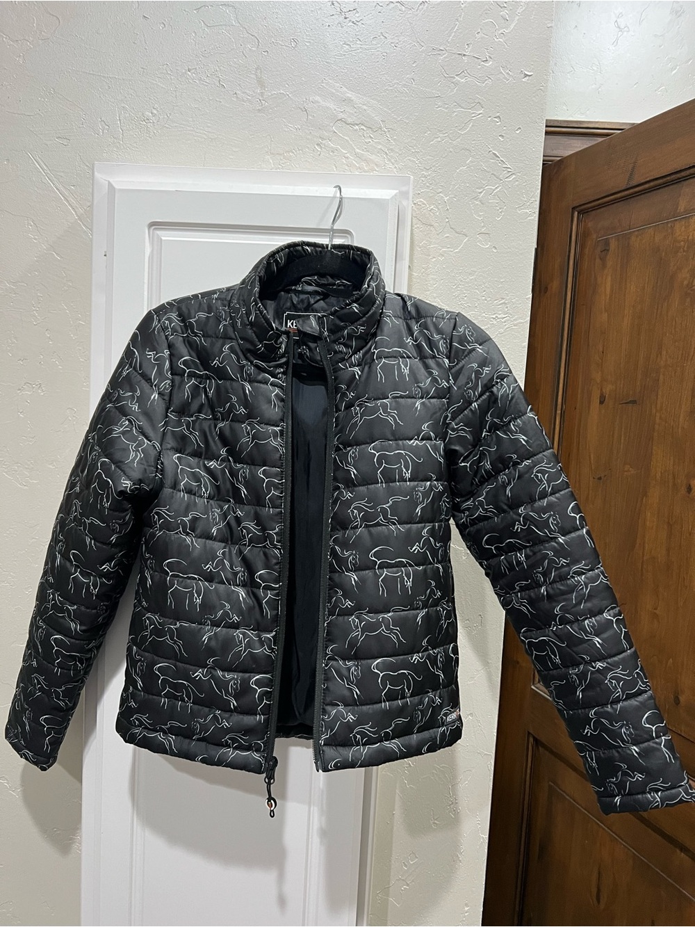 Black Quilted Puffer Jacket Equestrian Horse Riding White Horse Outline Print